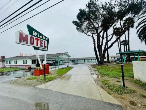 Wiebe Motel Resort in Hollister