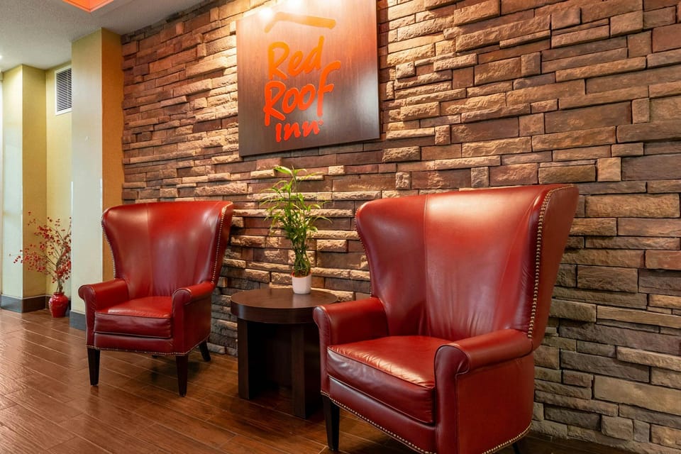 Red Roof Inn Georgetown, IN – Louisville West Hotel in Louisville