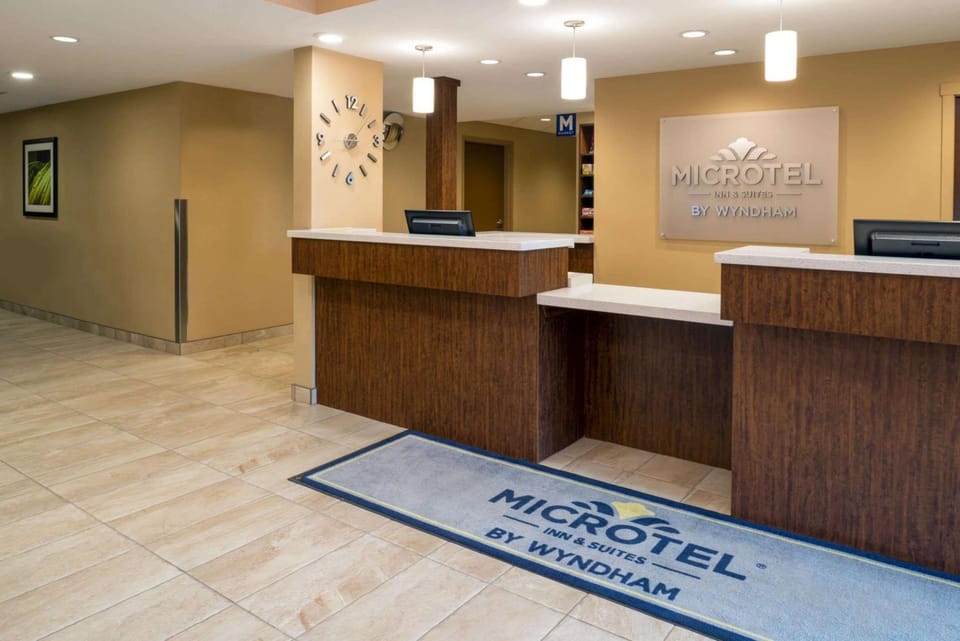 Microtel Inn & Suites by Wyndham Red Deer Hotel in Alberta