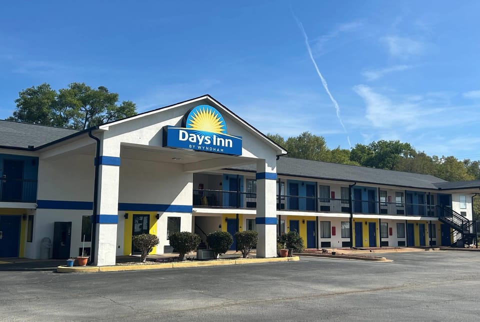 Days Inn by Wyndham Royston Hotel in Royston