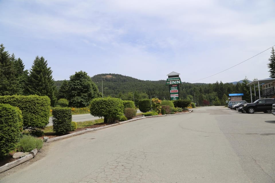 Timberlodge RV & Campground Motel in Vancouver Island