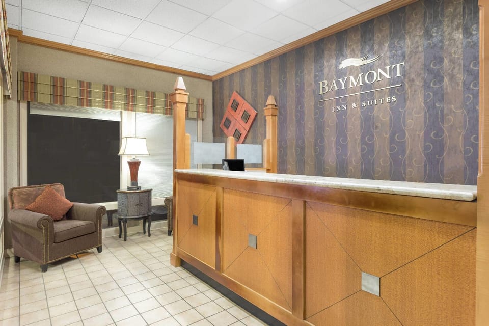 Baymont by Wyndham Sevierville Pigeon Forge Hotel in Sevierville