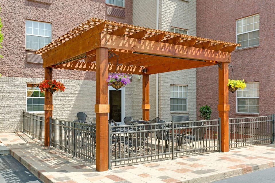 Hawthorn Extended Stay by Wyndham Cincinnati/Sharonville Hotel in Sharonville