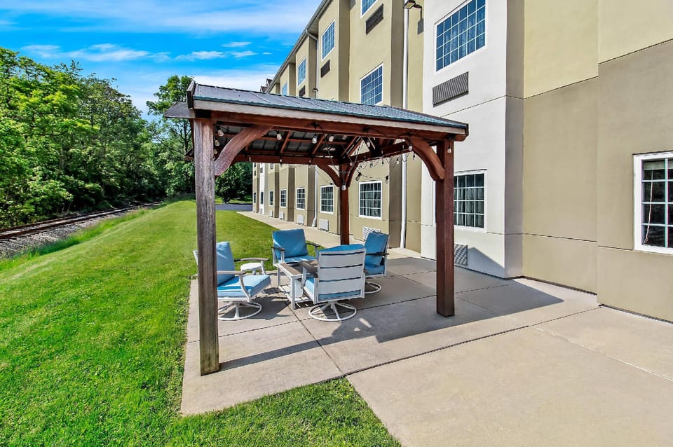 Quality Inn & Suites Hotel in Pennsylvania