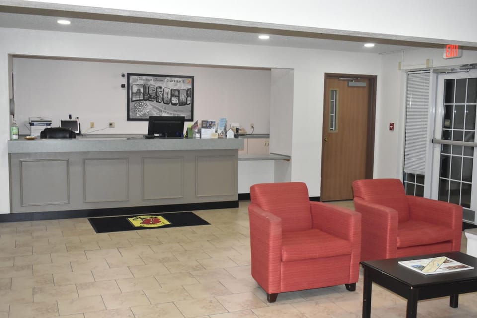 Super 8 By Wyndham Carthage Hotel in Ozark Mountains