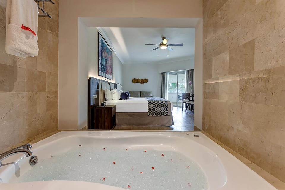 Bathtub