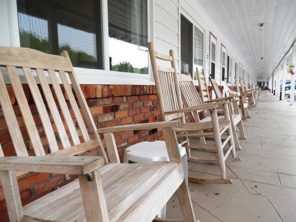 Laurel Park Inn Resort in Maggie Valley
