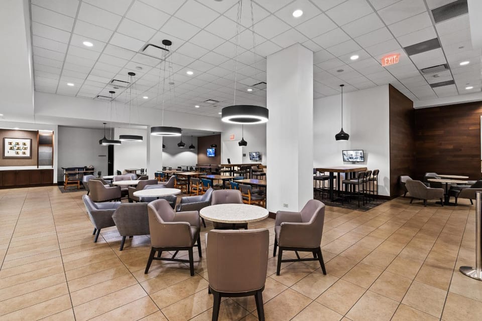 Hyatt Place Chicago Ohare Airport Hotel in Rosemont