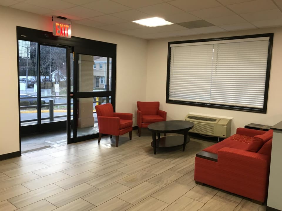 Super 8 By Wyndham Alexandria/Washington D.C. Area Hotel in Lincolnia