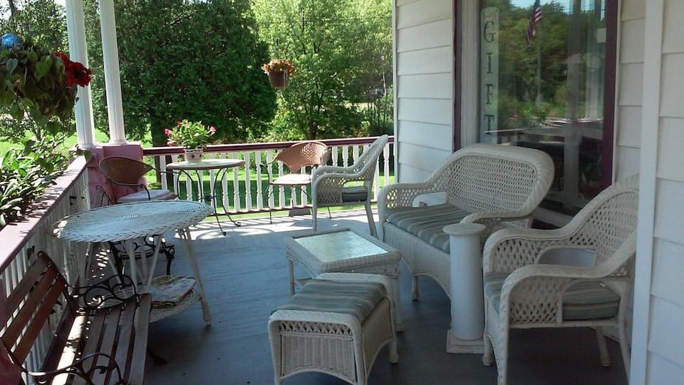 Gallets House B&B Resort in Cattaraugus
