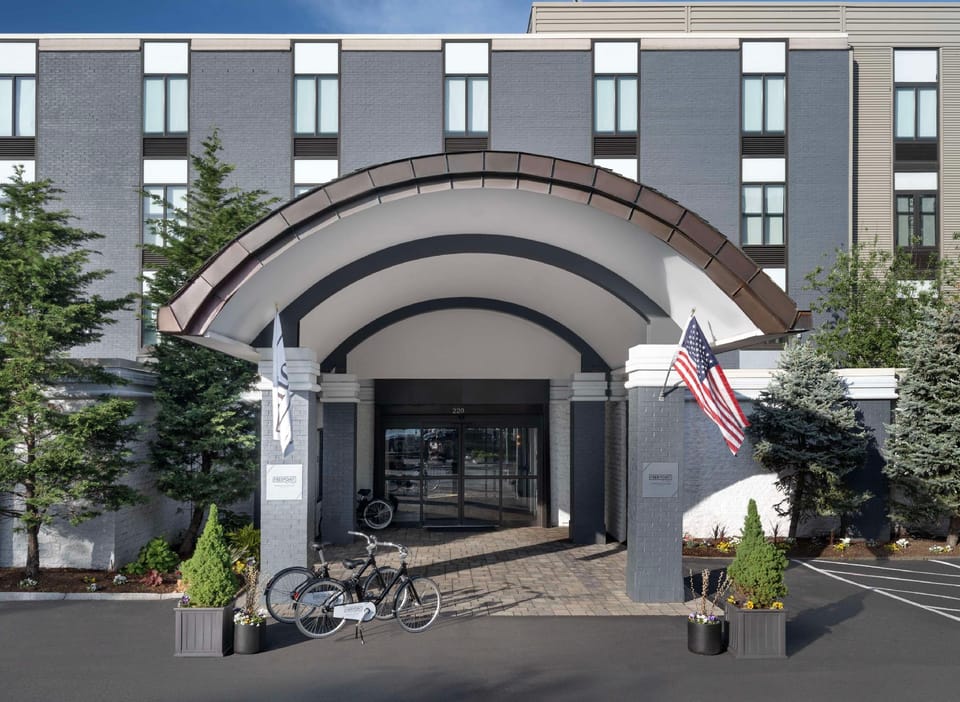 Freepoint Hotel Cambridge, Tapestry Collection by Hilton Hotel in Cambridge