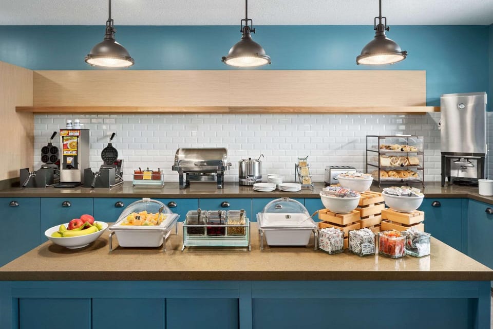 Country Inn & Suites by Radisson, Novi, MI Hotel in Farmington Hills