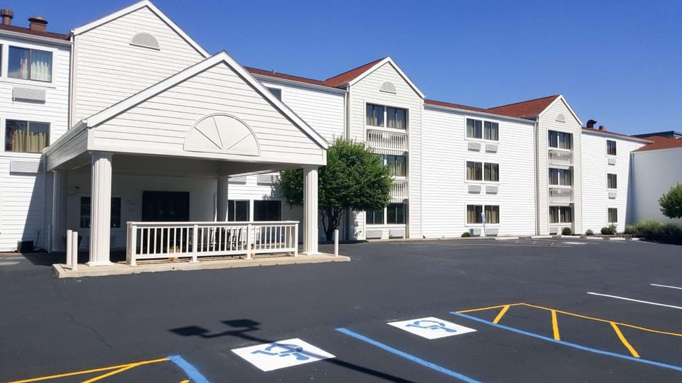 Motel 6 Maryland Heights, MO Hotel in Maryland Heights