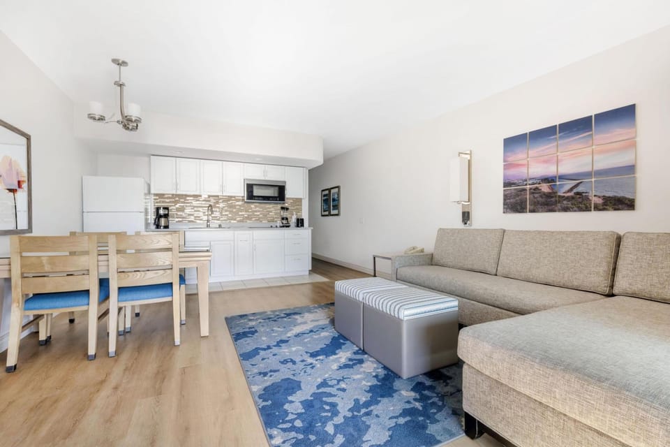 Hilton Vacation Club Riviera Beach & Shores Resort in Capistrano Beach