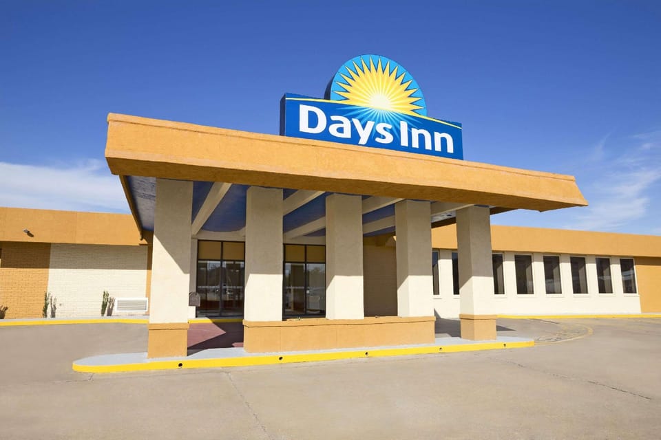 Days Inn by Wyndham Henryetta Hotel in Oklahoma