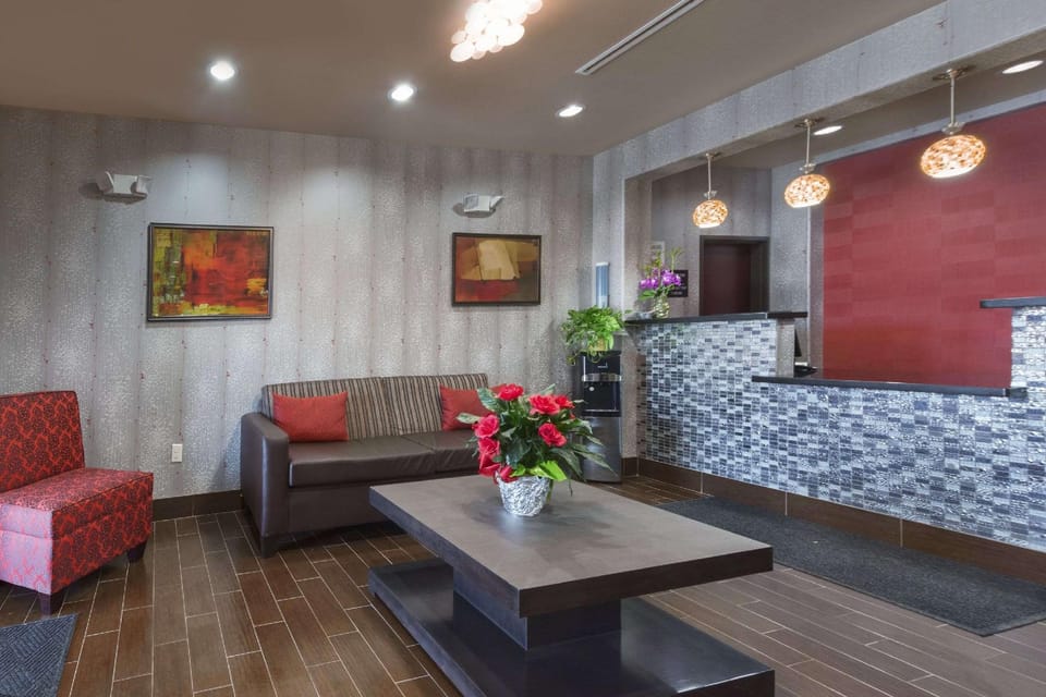 Super 8 by Wyndham Karnes City Hotel in Karnes City