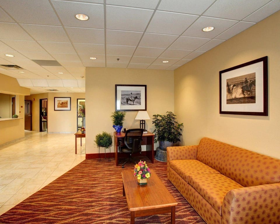 Rodeway Inn & Suites Phillipsburg Hotel in Kansas