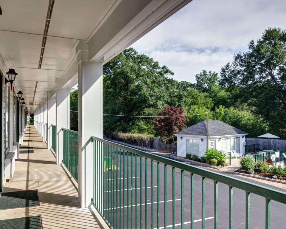 Quality Inn Hartwell Hotel in Lake Hartwell