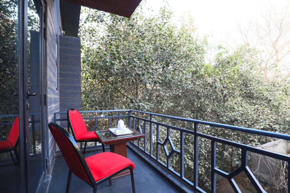 Hotel Bluestone - Nehru Place                                          Hotel in New Delhi