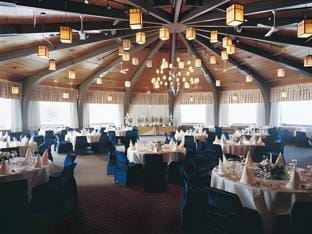 Le Manoir Du Lac DeLage Hotel in Quebec City