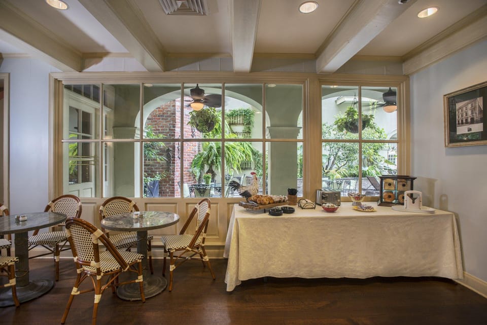Bienville House Hotel Resort in French Quarter