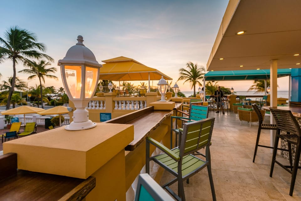 Poolside bar