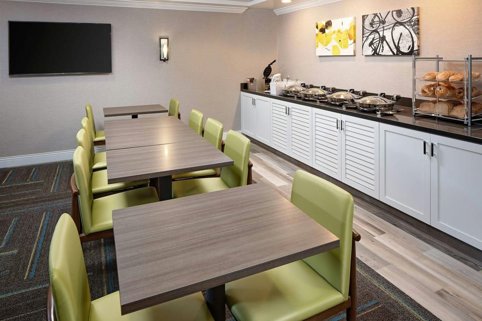 Residence Inn by Marriott Tysons Hotel in Tysons