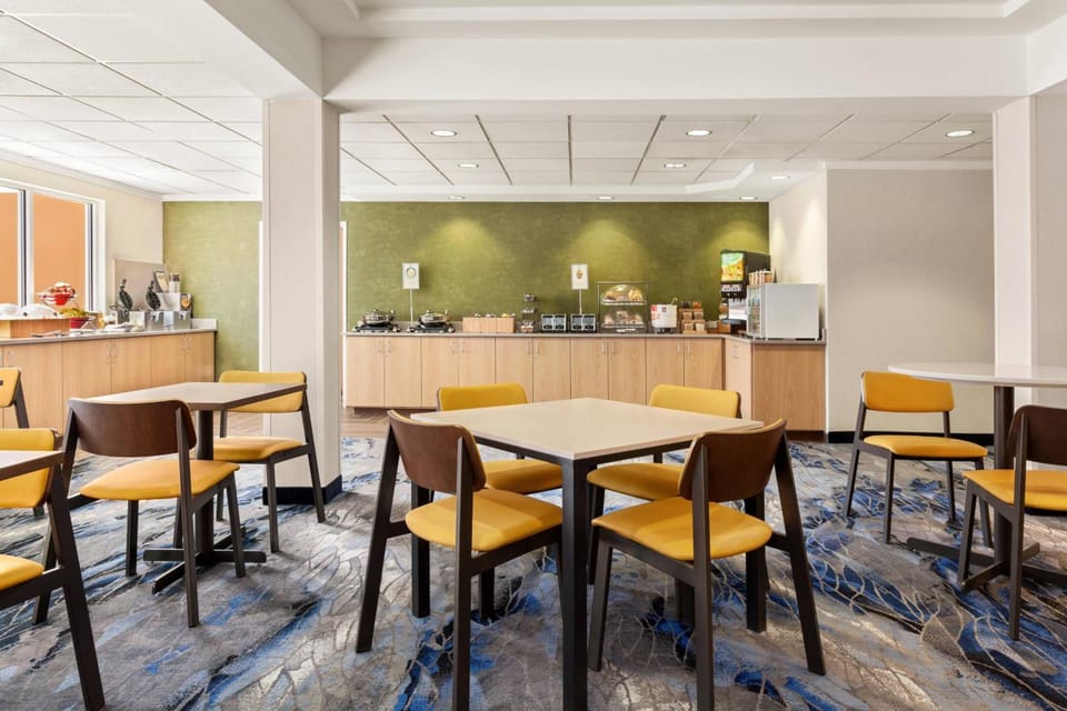Fairfield by Marriott Inn & Suites Reno Sparks Hotel in Sparks