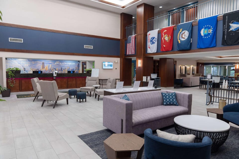 La Quinta Inn & Suites by Wyndham Bannockburn-Deerfield Hotel in Bannockburn