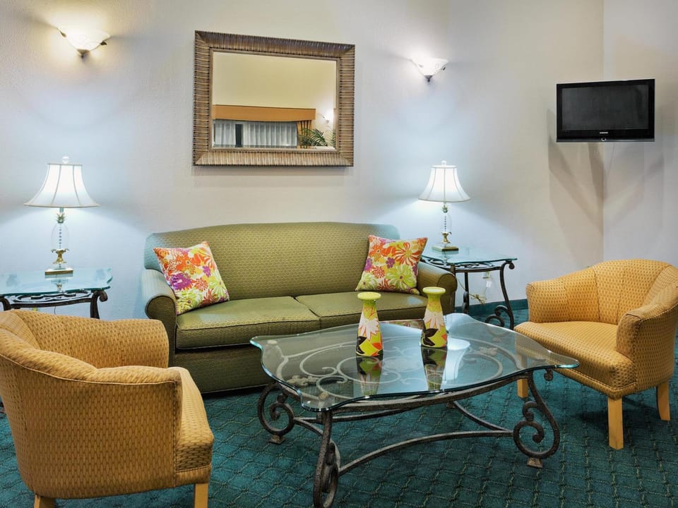 La Quinta Inn by Wyndham Everett Hotel in Paine Lake Stickney