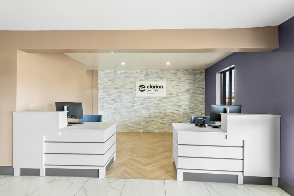 Clarion Pointe Shreveport West Hotel in Shreveport