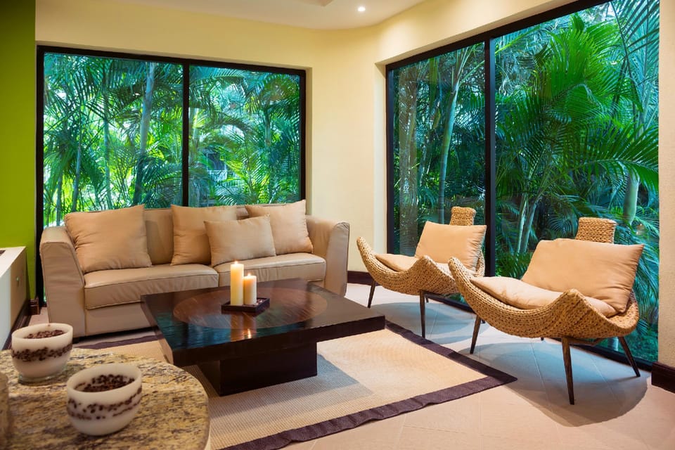 Occidental Tamarindo All Inclusive Resort in Playa Langosta