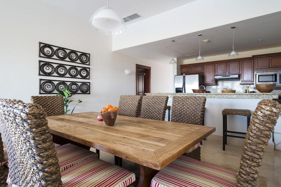 Xeliter Golden Bear Lodge, Cap Cana Resort in Punta Cana