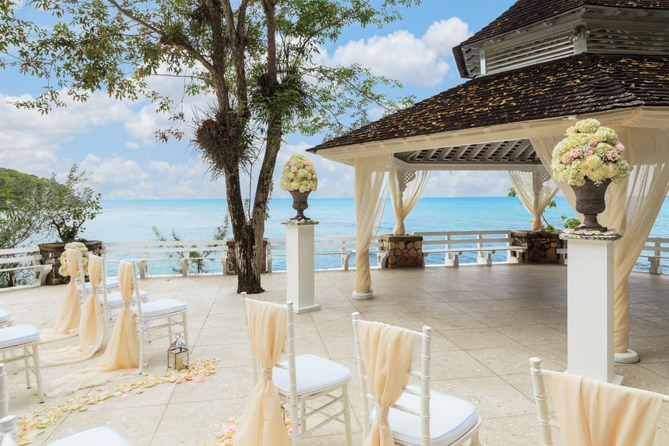 Couples Sans Souci  Resort in St. Ann Parish