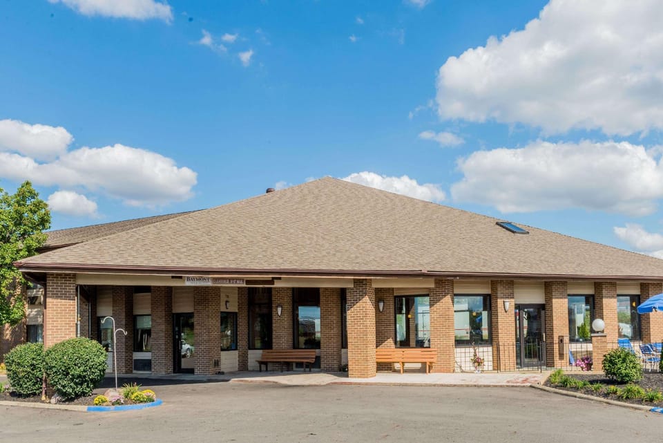 Baymont by Wyndham Lancaster Hotel in Ohio