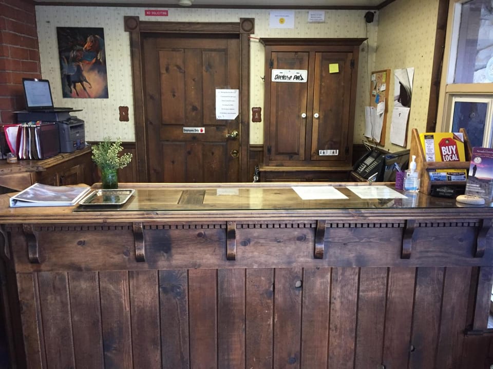 Holiday Lodge Resort in Grass Valley