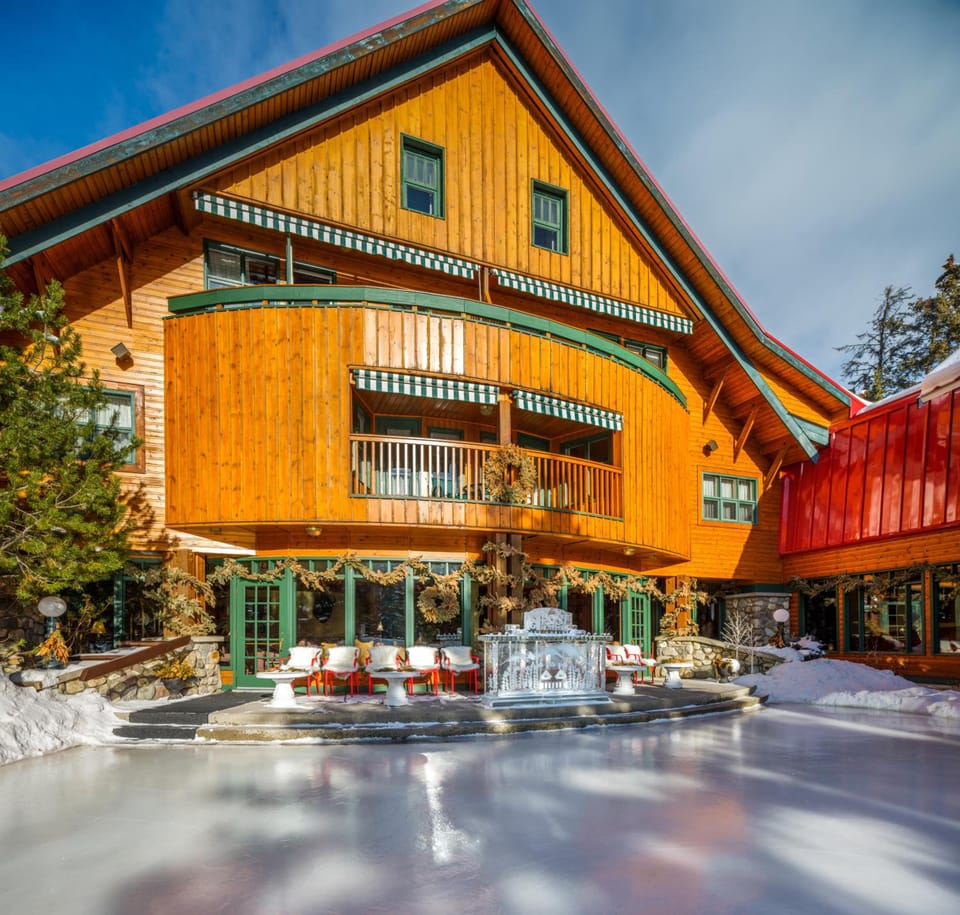 Post Hotel and Spa Hotel in Lake Louise