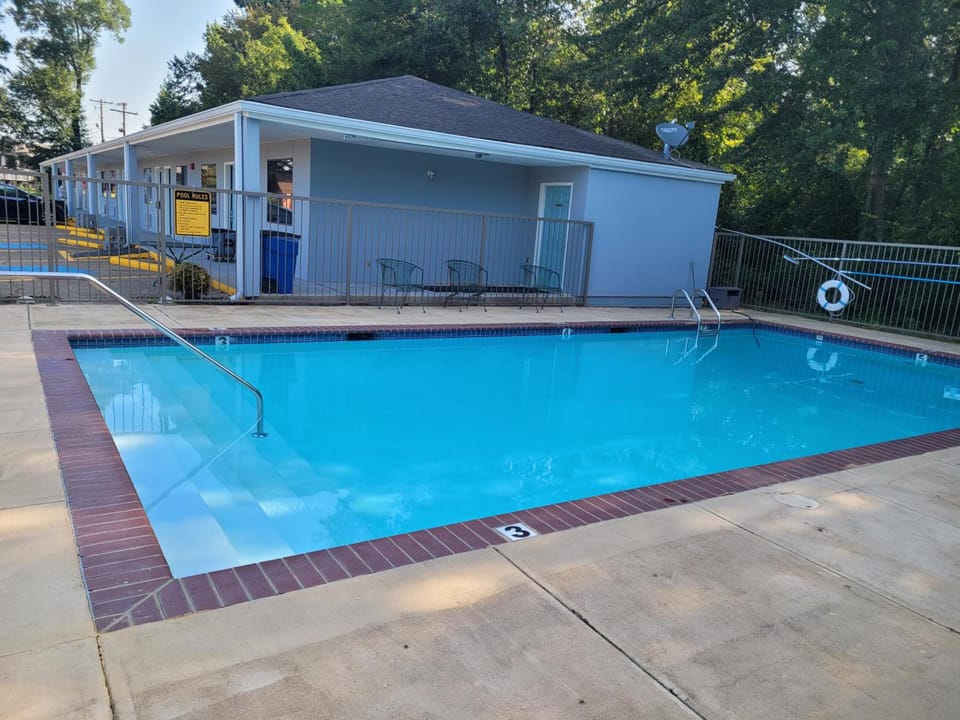 Super 8 By Wyndham Arkadelphia Caddo Valley Area Hotel in Arkansas