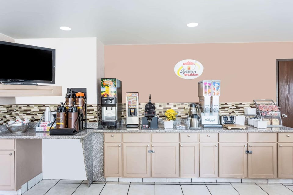 Super 8 By Wyndham El Dorado Hotel in Arkansas