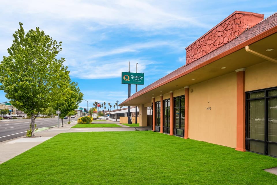 Quality Inn Fairfield Napa Valley Area Hotel in Fairfield