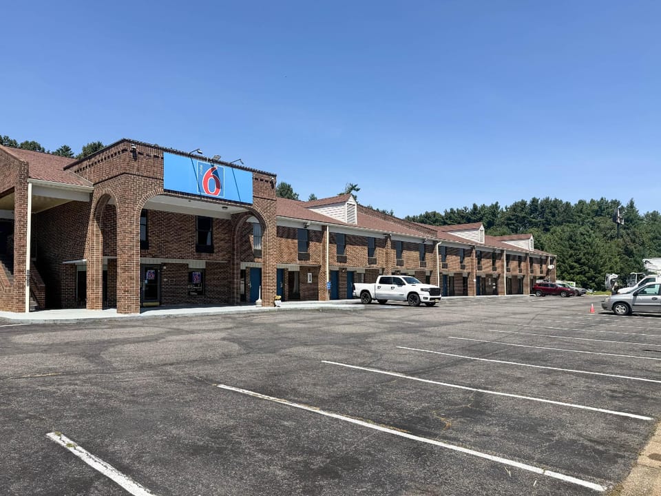 Motel 6 Fancy Gap, VA Hotel in Virginia