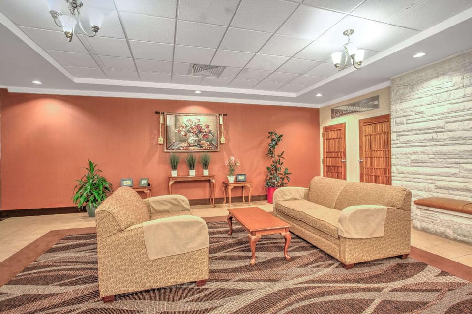 Days Inn by Wyndham Liberty/Monticello Hotel in Ferndale