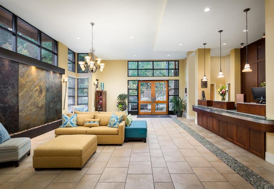 Summerland Waterfront Resort and Spa Resort in Summerland