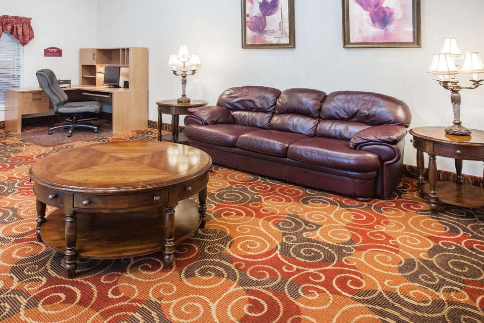 Super 8 By Wyndham White Hall Hotel in Arkansas