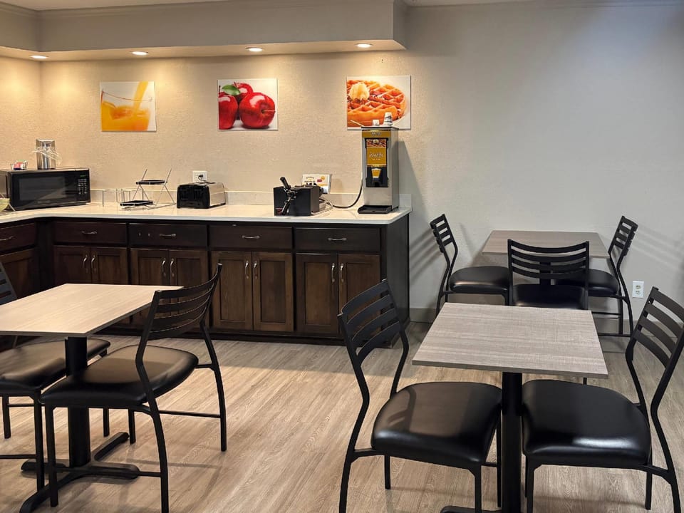 Quality Inn Neosho Hotel in Missouri