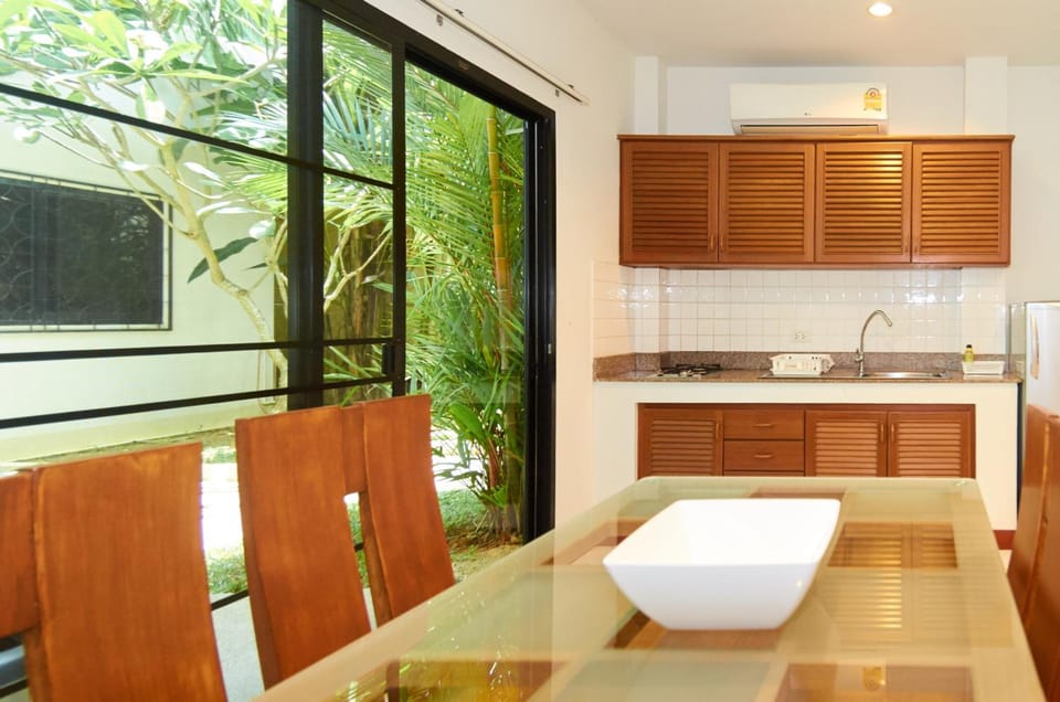 Phuket Riviera Villas Hotel in Rawai