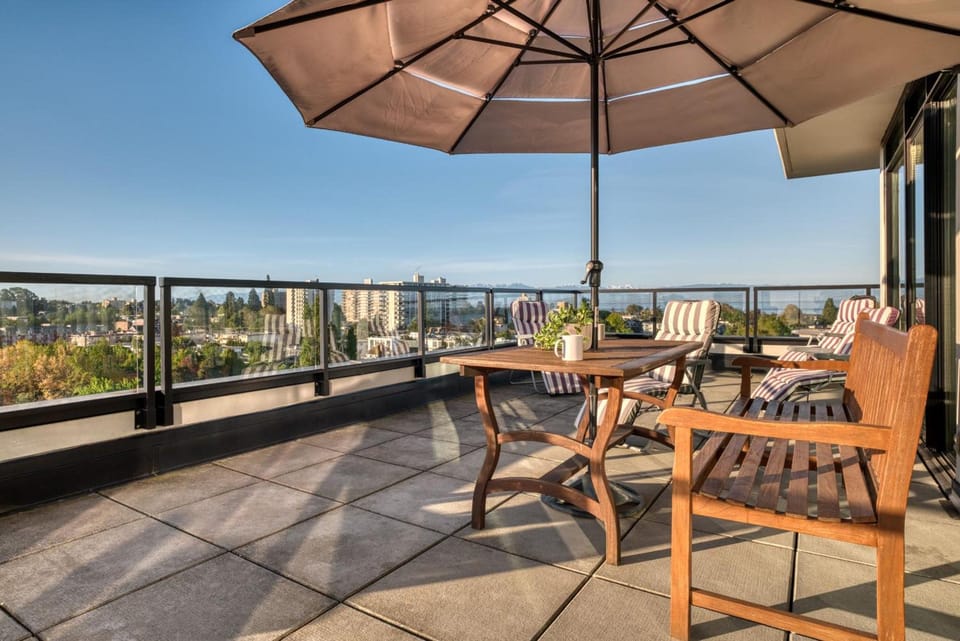 The Oswego Hotel Resort in Victoria