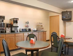 Knights Inn - Crawfordsville, IN Resort in Crawfordsville