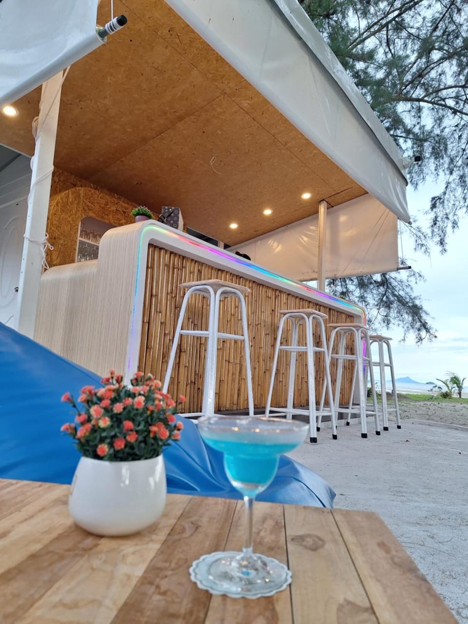 PAN Beachfront Resort Krabi Apartment hotel in Krabi Changwat