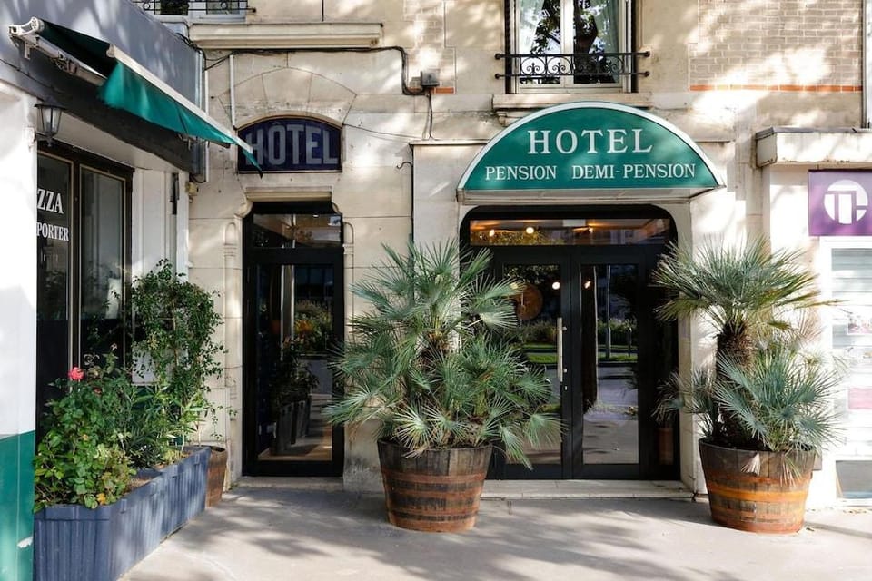 Le Grand Albert 1er Hotel in Paris